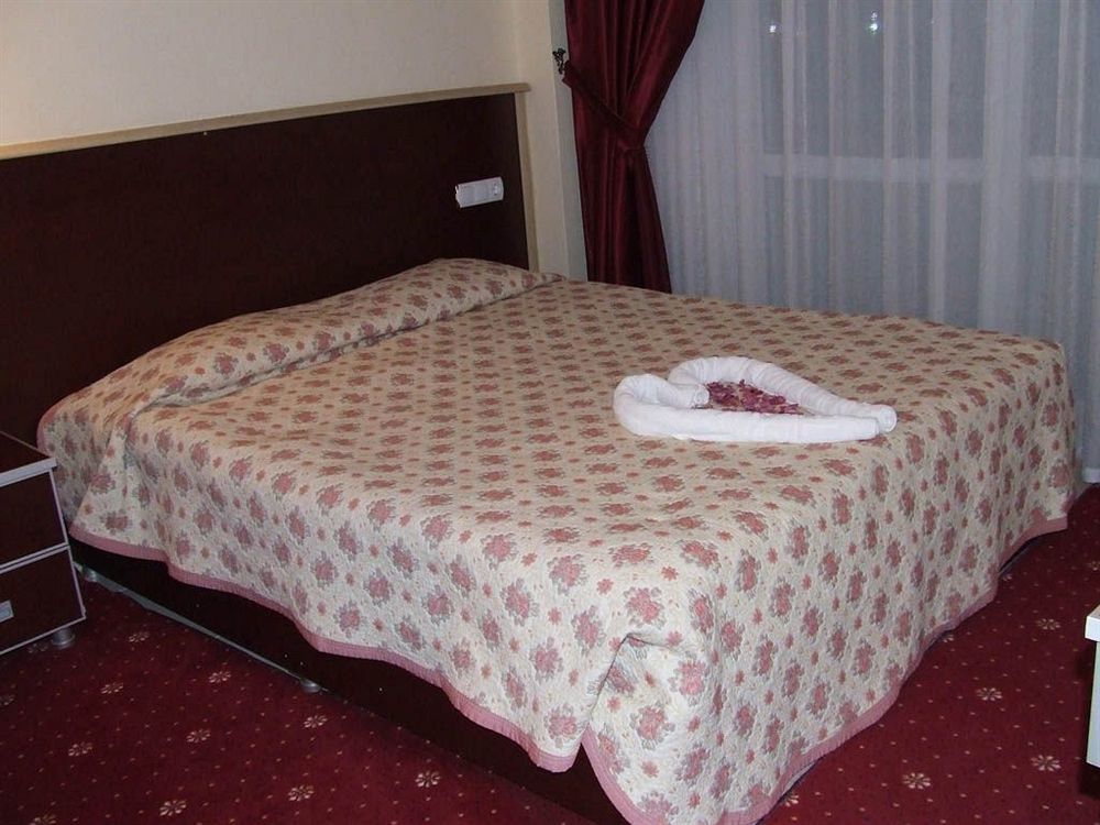 Metropolis Hotel Torbalı Eksteriør billede