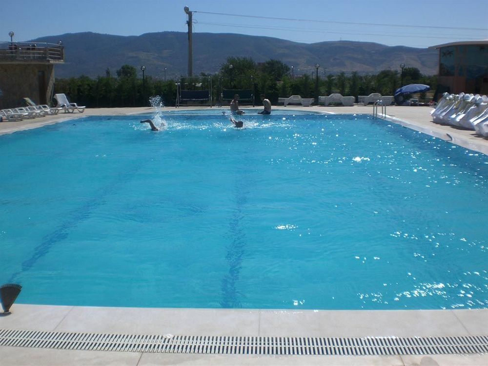 Metropolis Hotel Torbalı Eksteriør billede