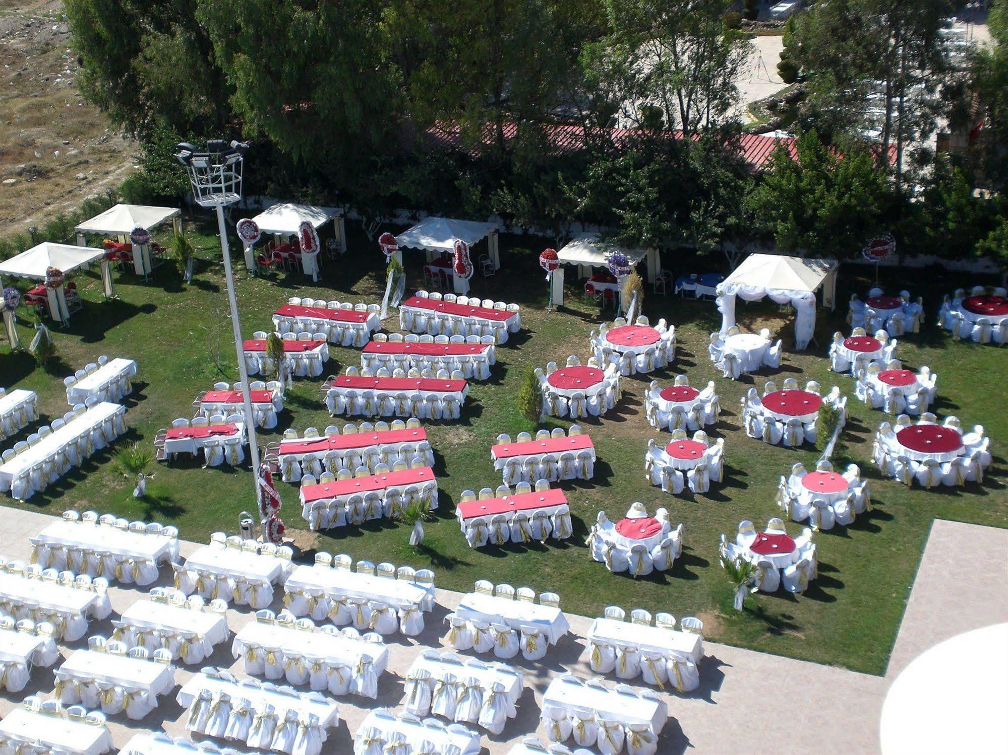 Metropolis Hotel Torbalı Eksteriør billede