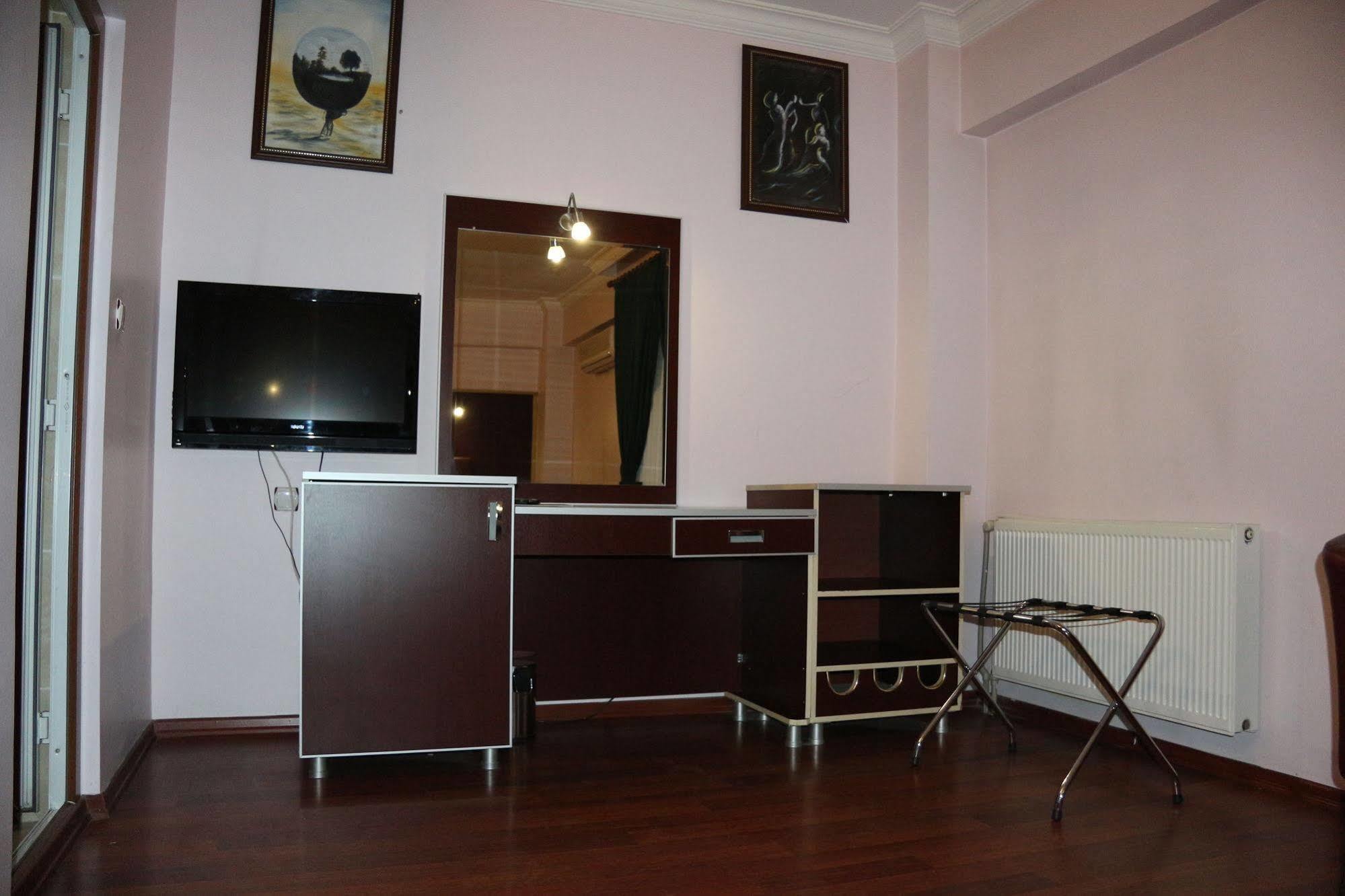 Metropolis Hotel Torbalı Eksteriør billede